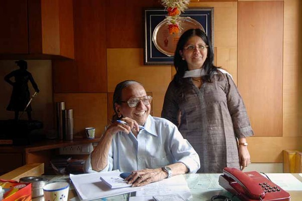 Senior journalist Nilkanth Khadilkar passes away at 85