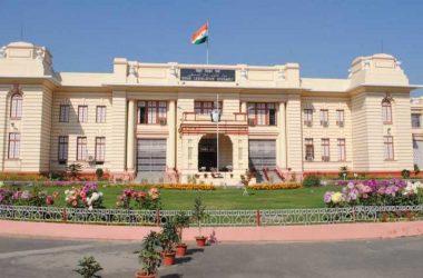 Engineers, MBAs among 5 lakh applicants to apply for Group D posts in Bihar Parliament