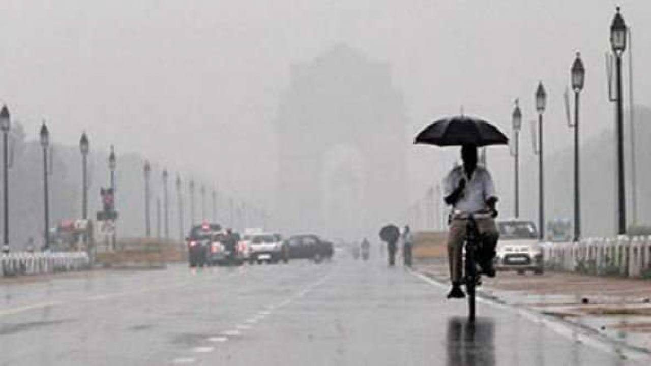 Slight relief as rain hits Delhi; brings down 'severe' air pollution
