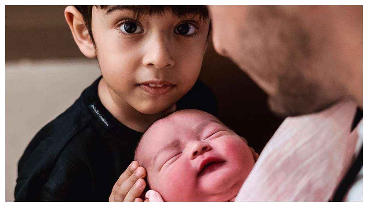 Aayush Sharma and Arpita Khan share first glimpse of newborn Ayat; check pictures!
