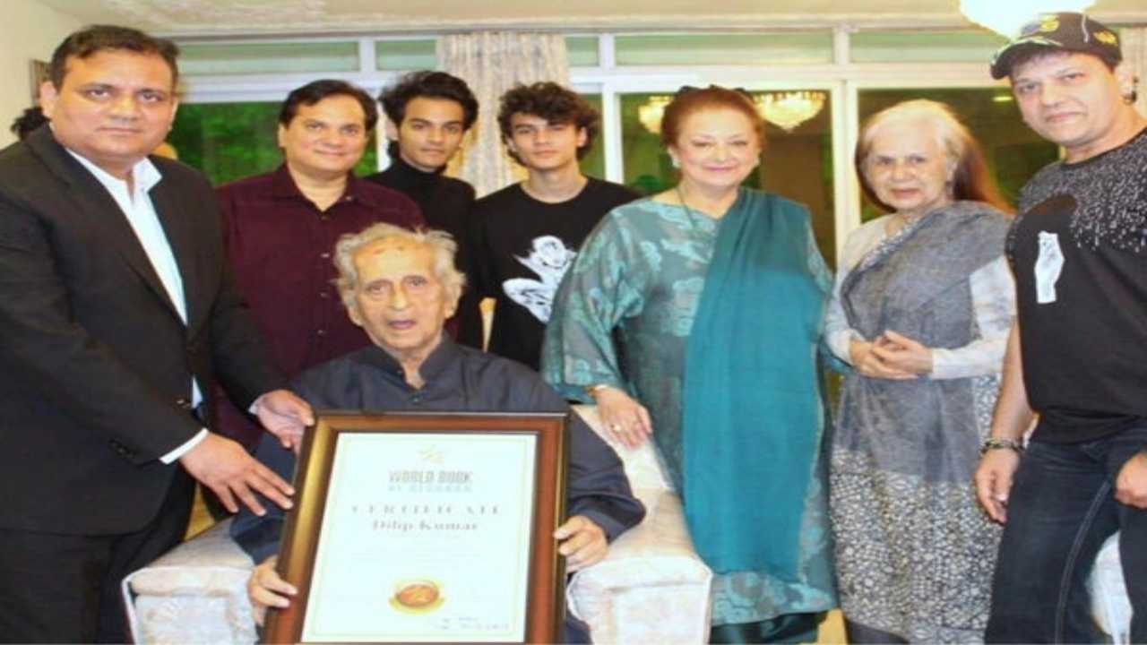 Fact Check: The alleged viral picture of Dilip Kumar is NOT him, actor clarifies
