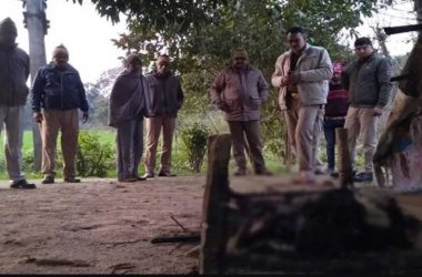UP: Woman's charred body found tied to cot in Bijnor; probe underway