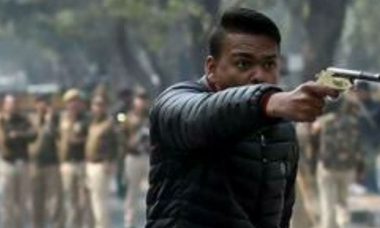 Republic TV misreports gunman as 'Jamia protester', blames Kejriwal for violence