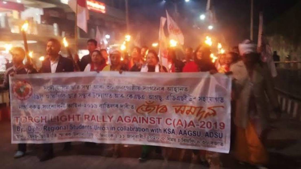 Assam: Tangla, Mangaldai saw AASU led torchlight rallies against CAA