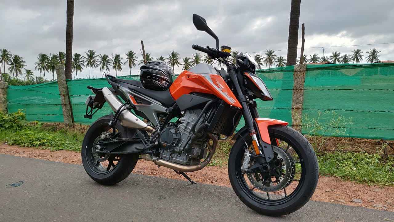KTM 790 Duke offered at a massive discount of Rs 1 Lakh in India