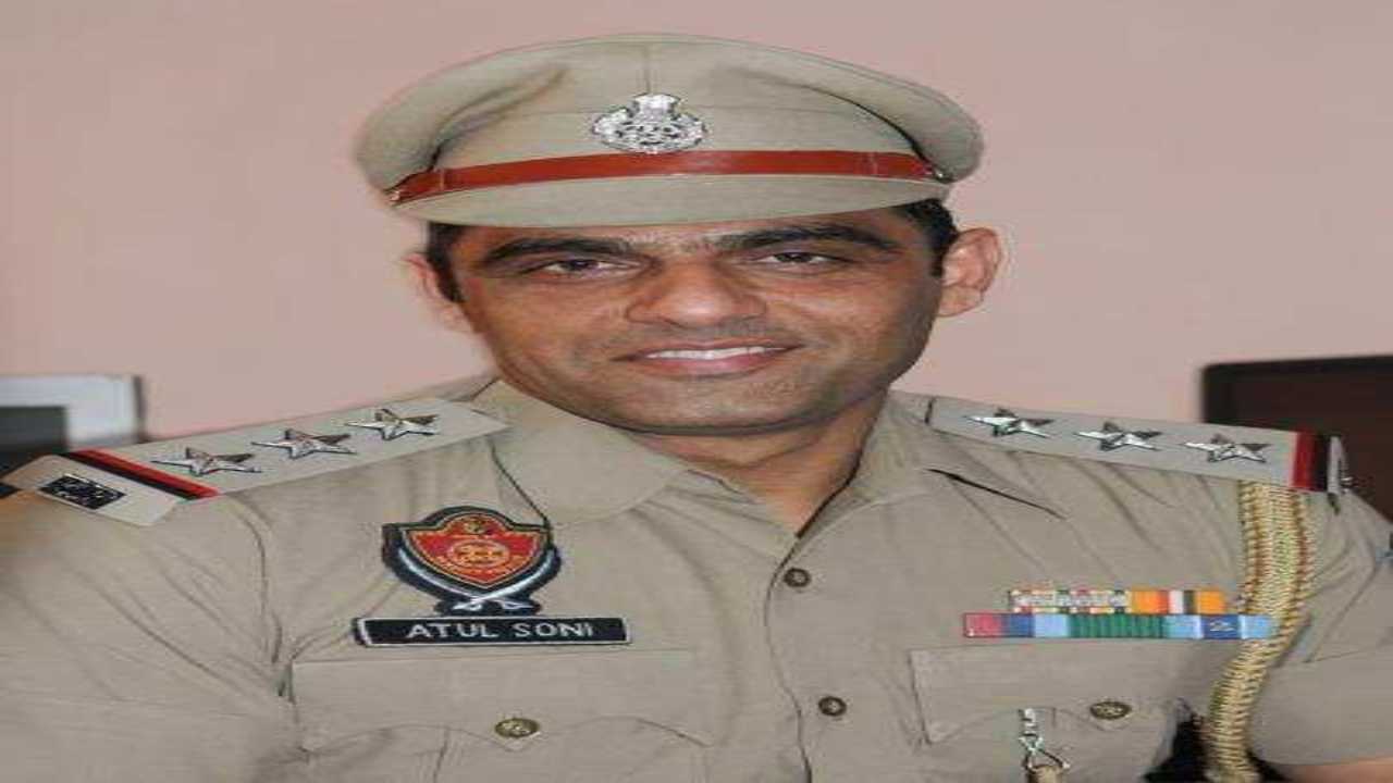 Absconding Punjab DSP out of police reach is all out on social media
