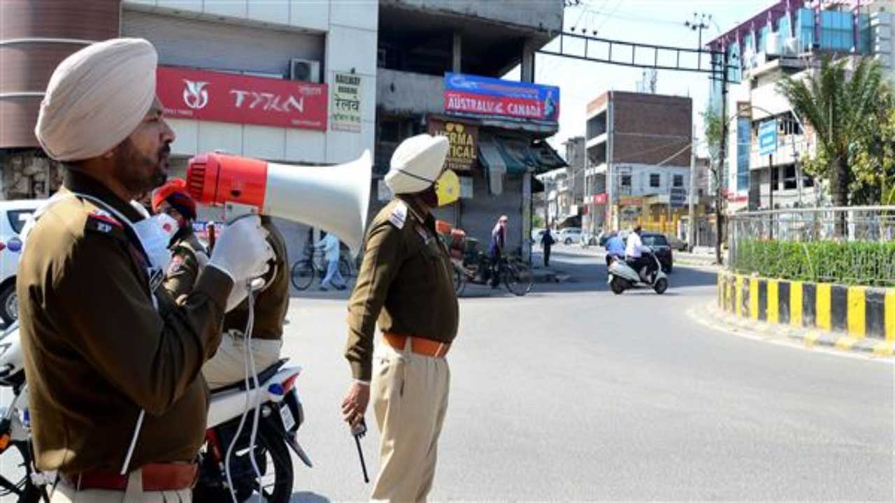 Punjab: Police claim attack as they enforced curfew in Moga, SHO injured