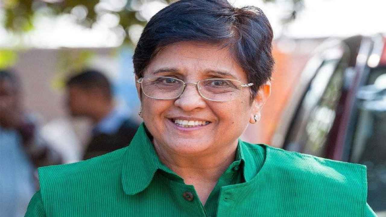 After Puducherry LG Kiran Bedi demeans doctor, health workers wear black badges in protest