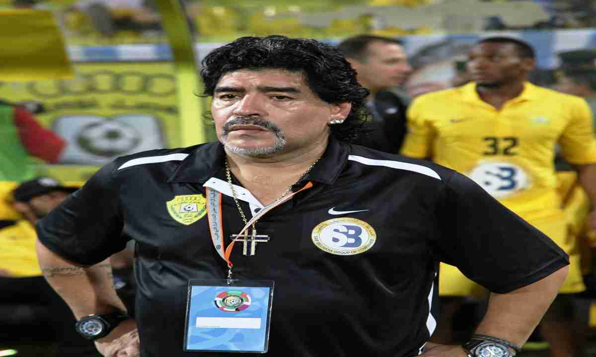 Footballer Maradona asks for a new 'Hand of God' to end ...