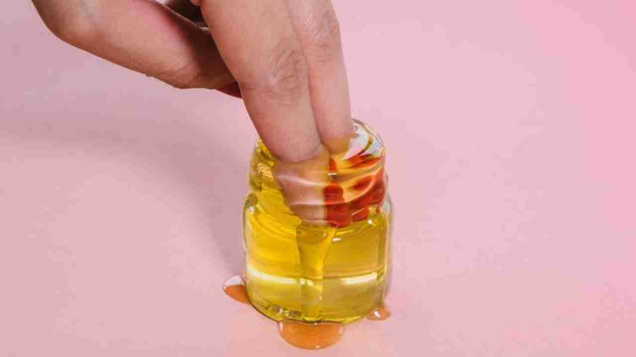 Onion oil: For all your hair care needs