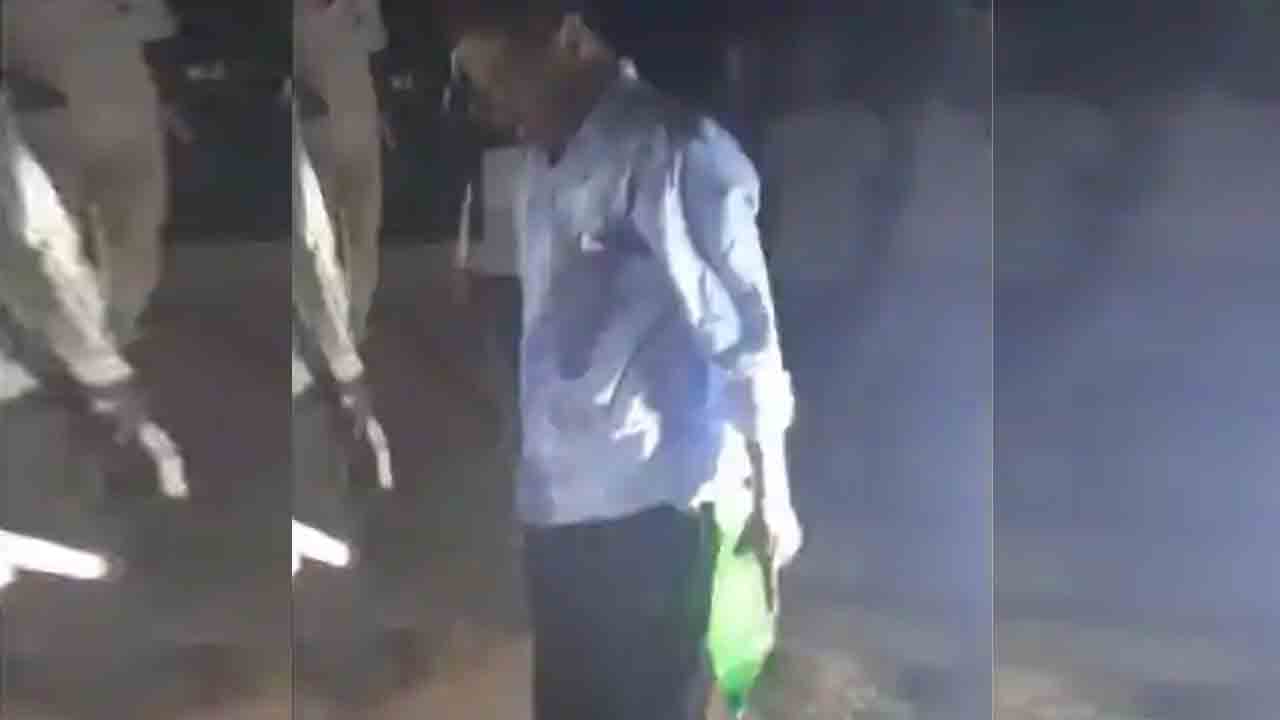 After video of Inspector buying liquor in dry state Bihar goes viral, gets arrested