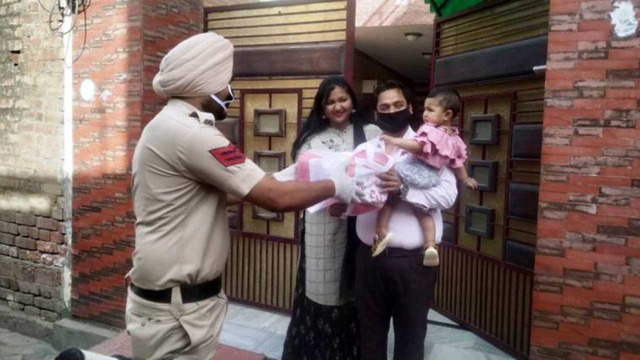 Watch: Amid lockdown, Punjab police delivers cake and sings 'Happy Birthday' for a little girl