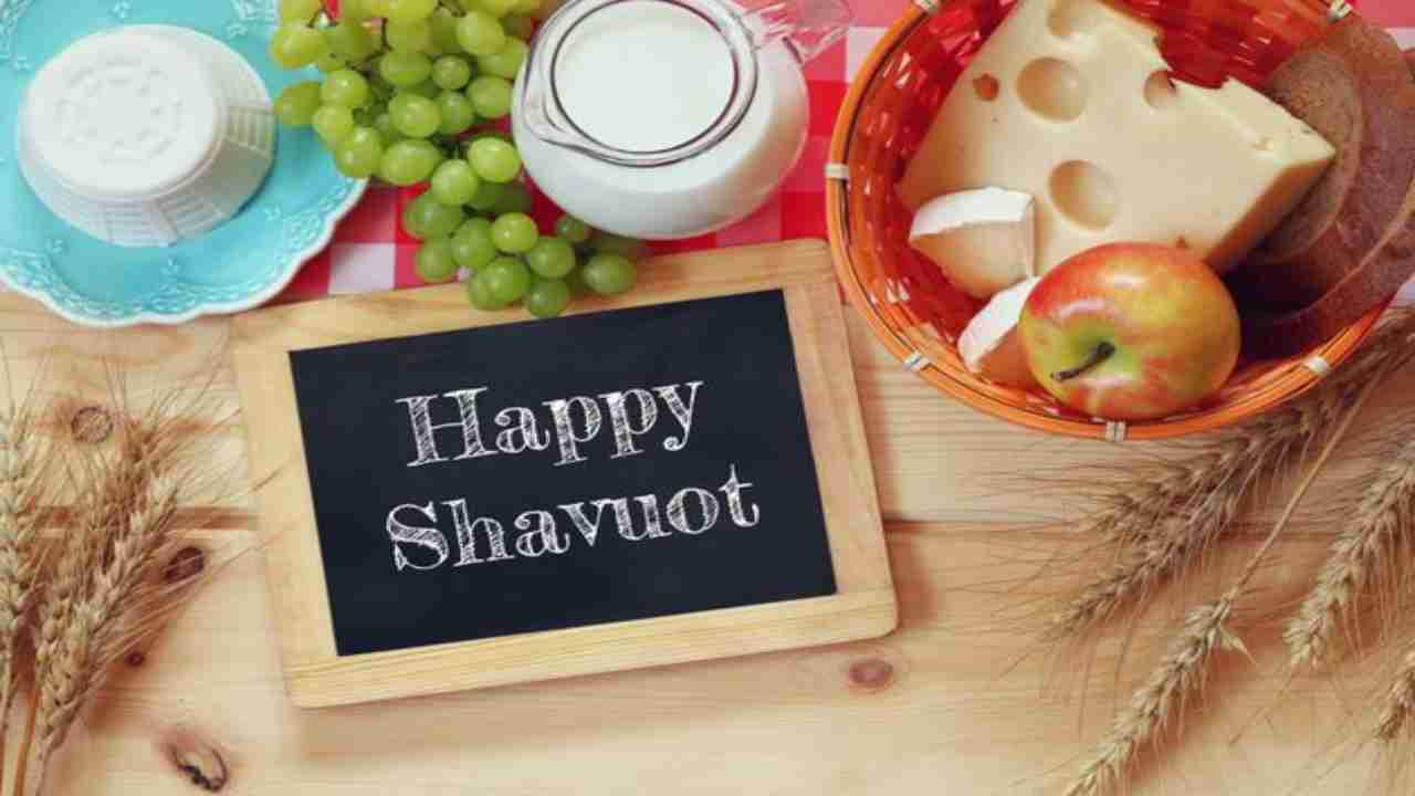 Shavuot 2020 Greetings WhatsApp messages, quotes and wishes for Shavuot