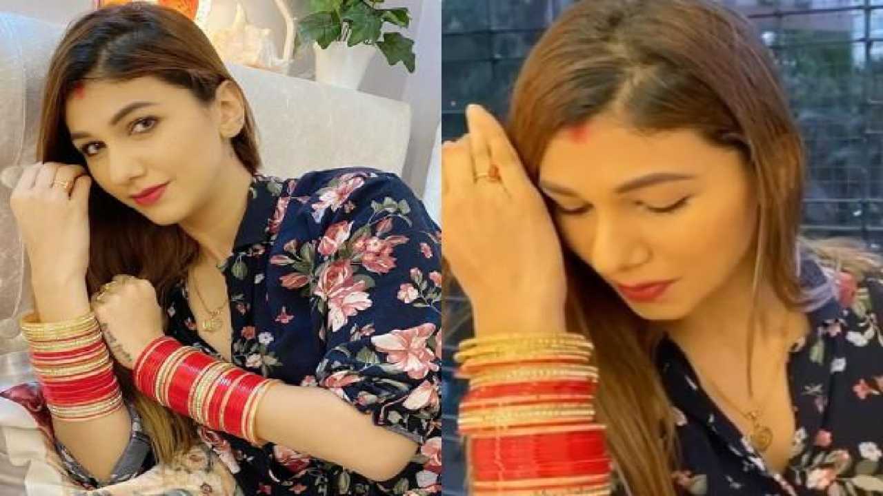 After sindoor photo goes viral, Jasleen Matharu responds on getting married to Anup Jalota