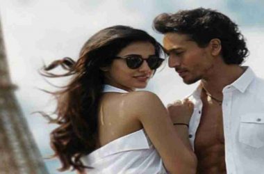 Tiger Shroff sings Varun Dhawan's song for I for India, Disha Patani is impressed