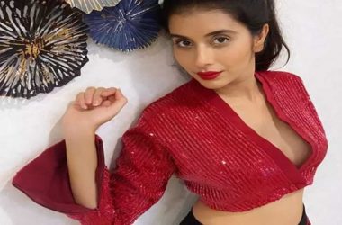 Sushmita Sen's sister-in-law Charu Asopa trolled for wearing cleavage, here's how she reacted!
