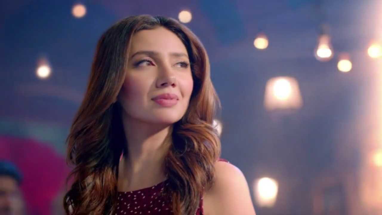 After B-town gets called out for hypocrisy, Mahira Khan reveals she has never endorsed fairness creams