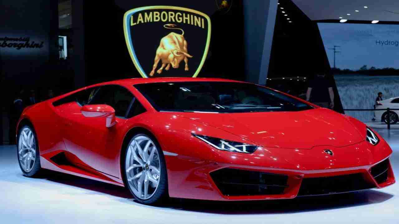 US man buys Lamborghini after getting Rs 29 crore in Covid relief fund