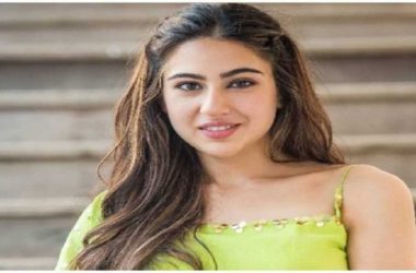 Watch: Sara Ali Khan's SURPRISE reaction after her fan professes love for the actress at the airport