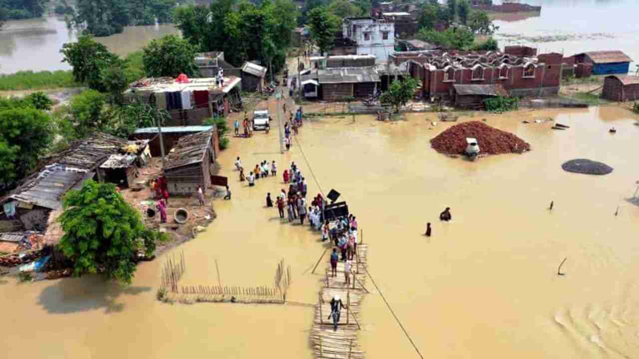 Bihar: Flood victims attack police in Muzaffarpur, blocks NH 28