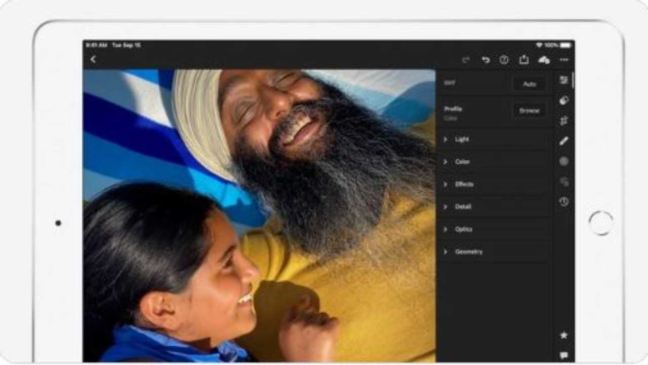 Apple shows diversity in launch event, represents Sikh father and daughter in introduction