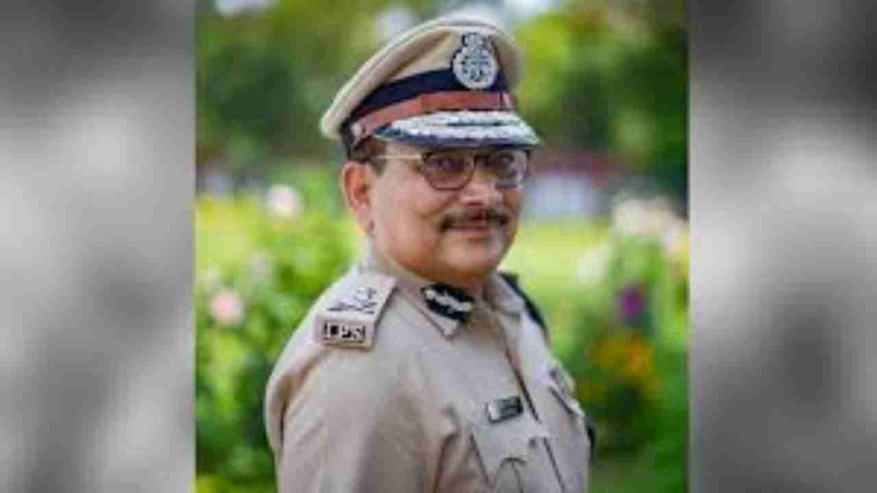 Bihar DGP Gupteshwar Pandey takes voluntary retirement, likely to be NDA candidate in assembly polls