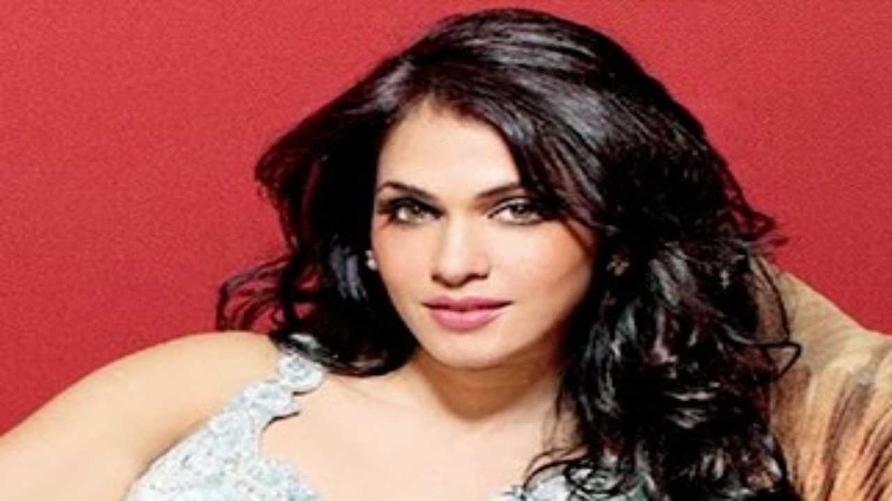 Isha Koppikar birthday: Lesser-known facts about the 'Fiza' actor