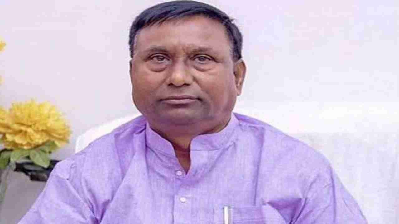 UP Minister Jai Prakash Nishad to be questioned in connection with salt scam