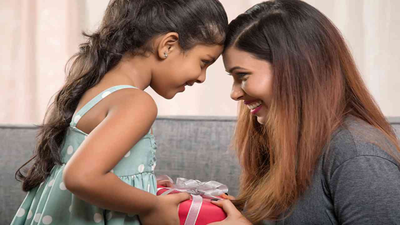 National Daughter's Day 2020: Wishes, images, WhatsApp messages and quotes to share with your lovely daughters