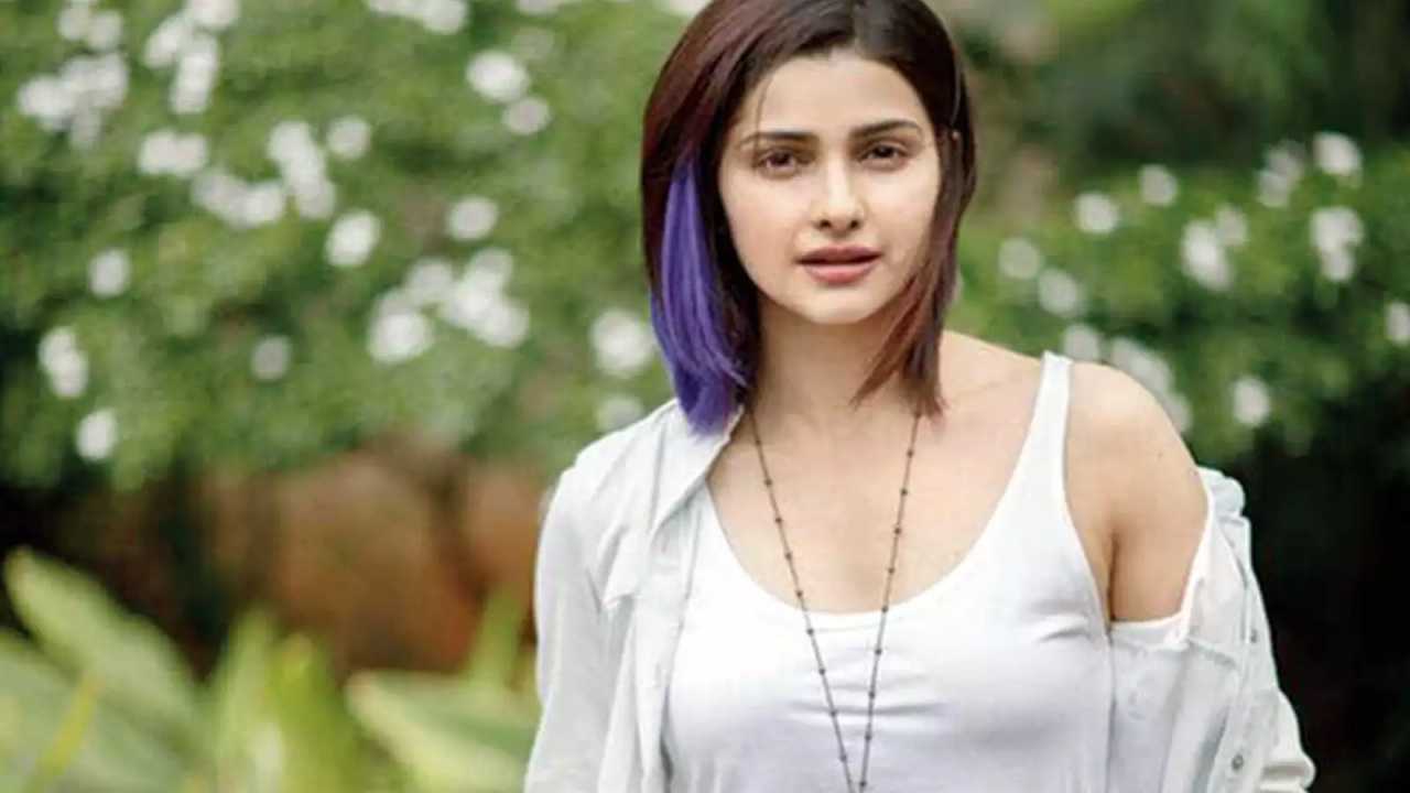 Prachi Desai birthday: Lesser-known facts about 'Once Upon A Time In Mumbai' actor