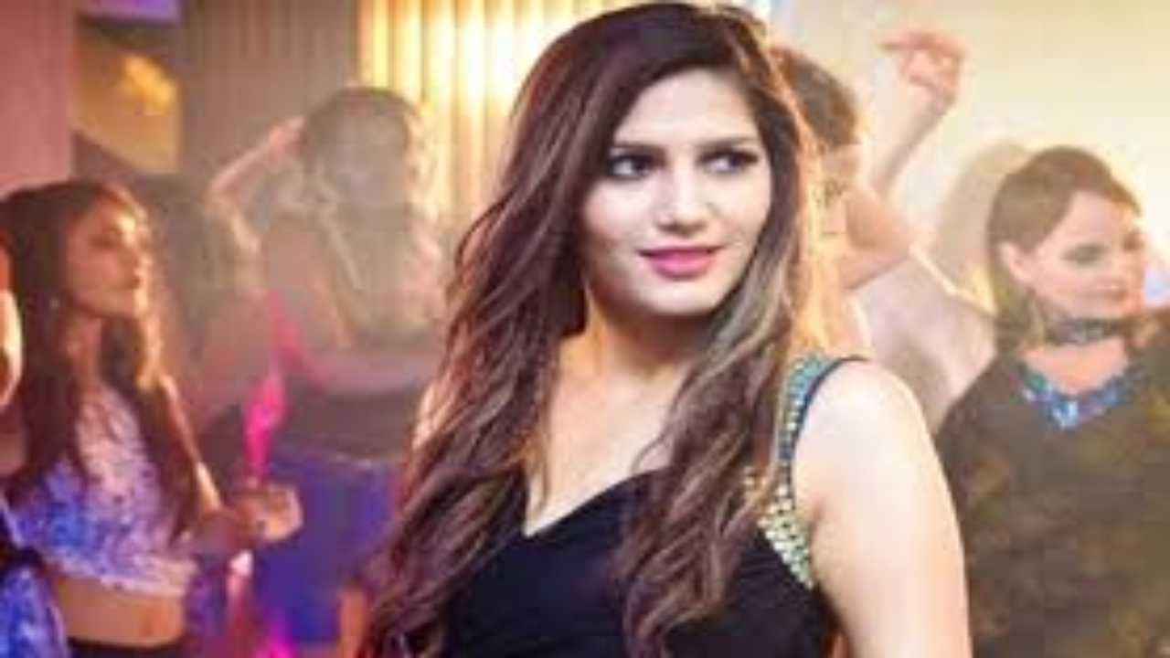 Watch: Haryanvi sensation Sapna Choudhary grooves on 'English Medium' song, video goes viral!