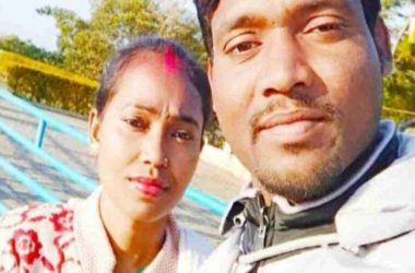 Jharkhand man rides 1,100 km on two-wheeler, takes pregnant wife to exam centre