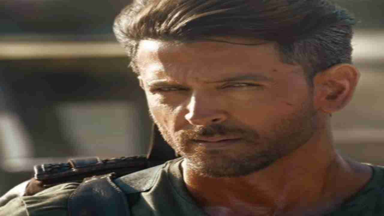 Hrithik Roshan splurges nearly Rs 100 crore on two sea facing apartments: Report