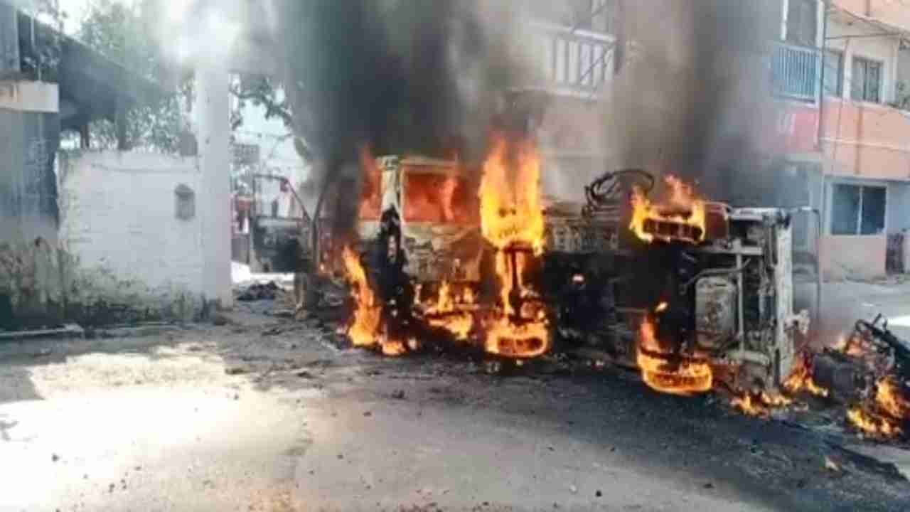 Munger Firings: Angry citizens set ablaze police vehicles