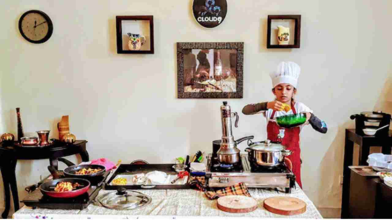 From idli to papdi chat,10-year-old Kerala girl cooks up 33 dishes in just an hour, makes record