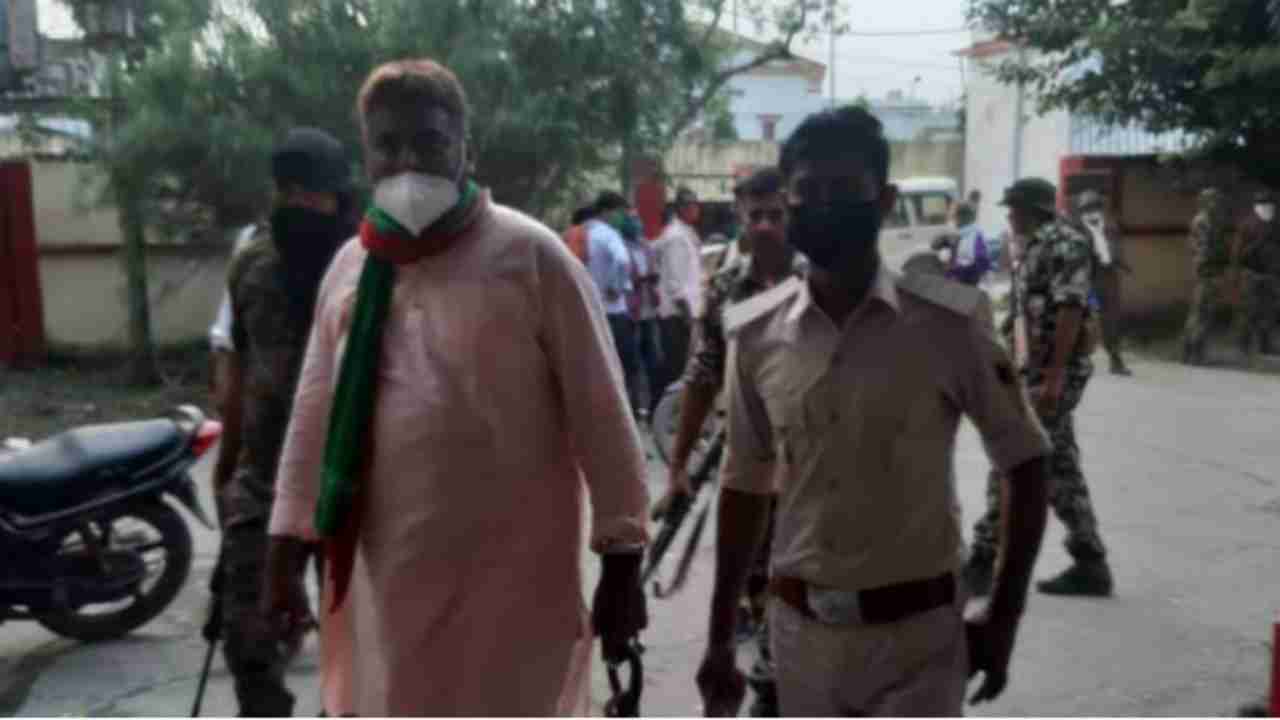 Bihar Polls 2020: Two candidates arrested while filing nomination in Muzaffarpur