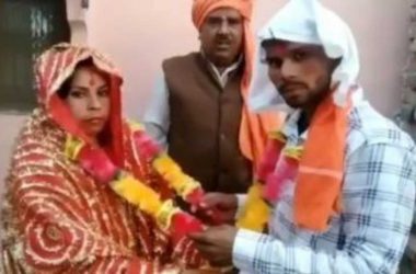 Video: UP man beaten whole night for meeting girlfriend secretly, married off next morning