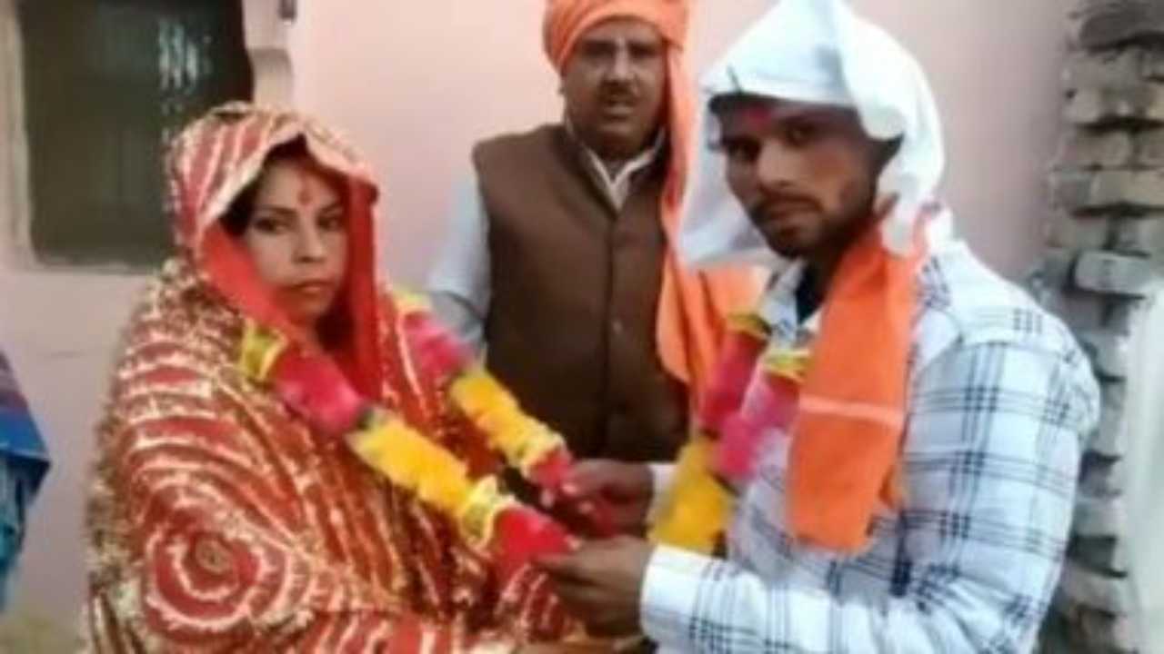 Video: UP man beaten whole night for meeting girlfriend secretly, married off next morning