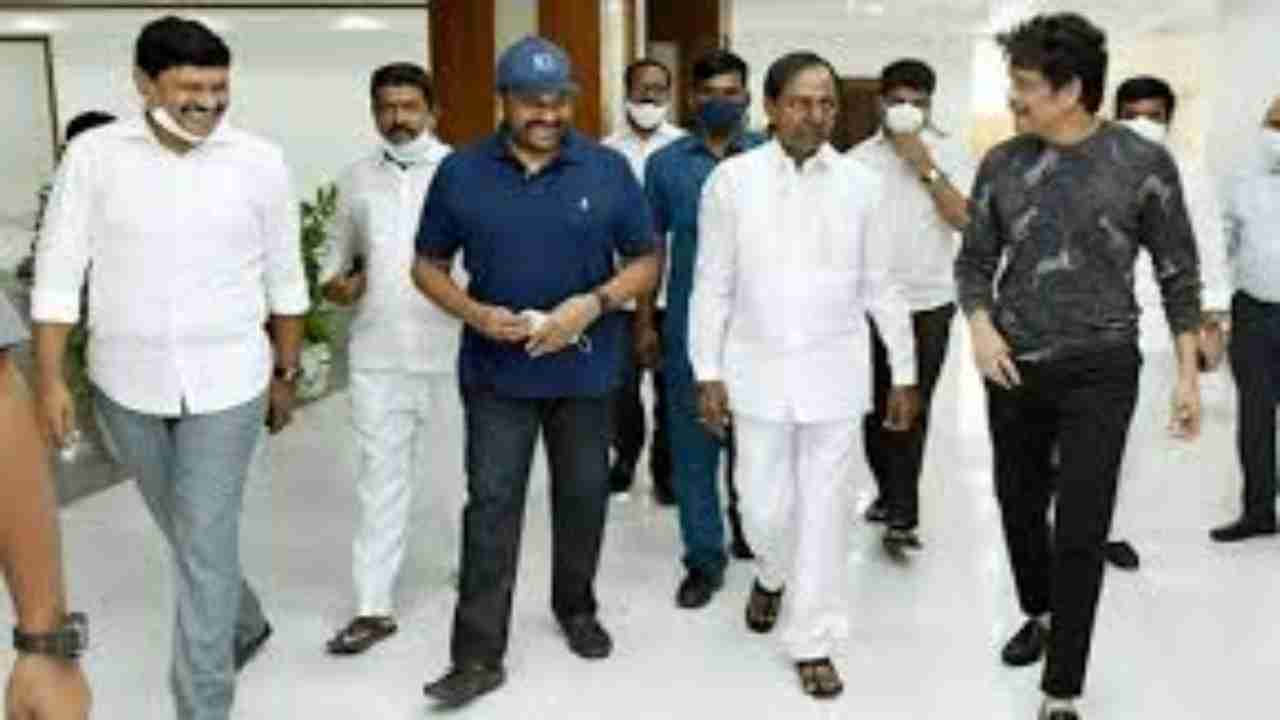 Telugu megastar Chiranjeevi tests COVID positive, met Telangana CM two days ago
