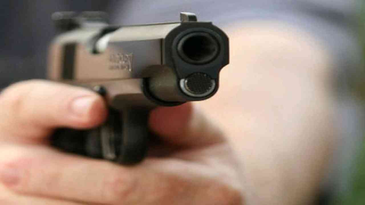 Delhi Police Sub-Inspector shot dead himself with his own service revolver