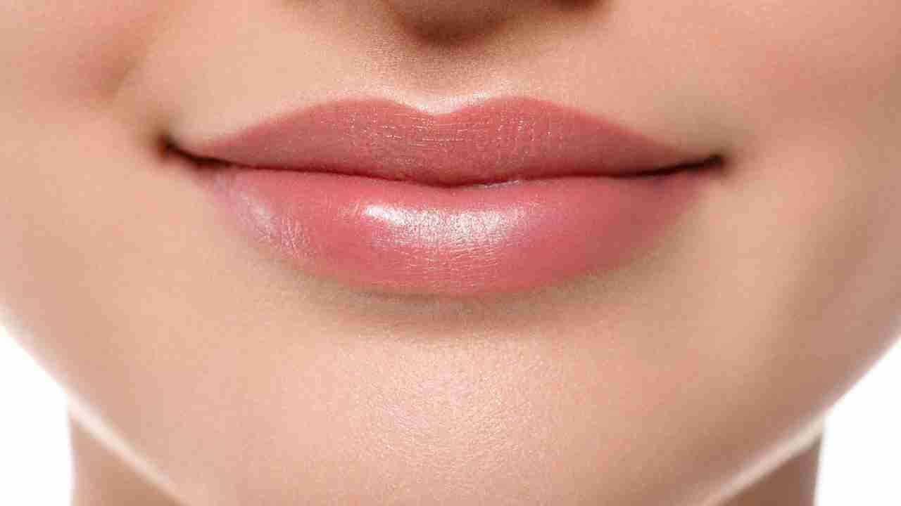 Winter care: Tips to protect your lips from cold, dry weather