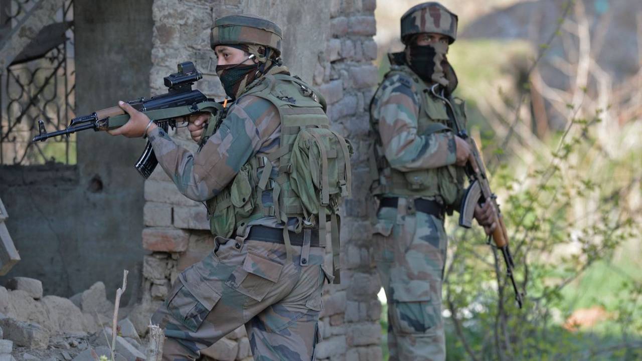 South Kashmir Tral militants encounter Indian Army India