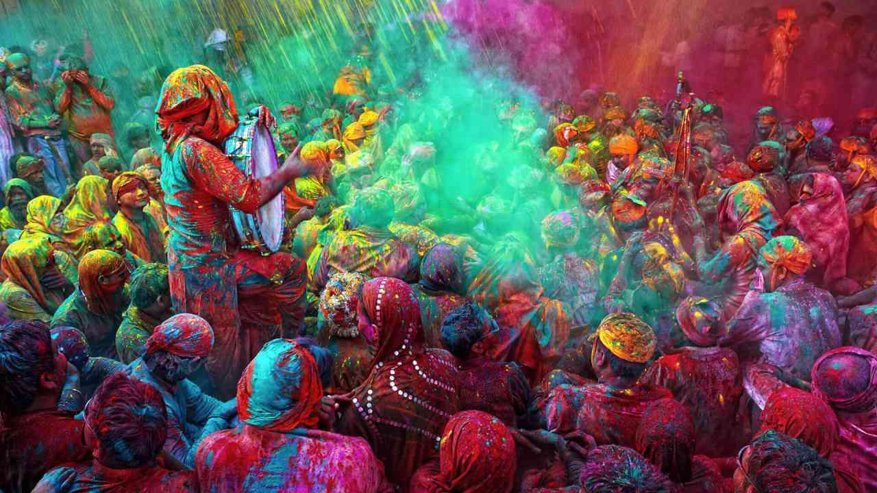 When is Holi and Holika Dahan in 2021? See all Details here