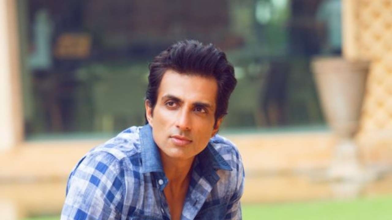 Sonu Sood tests positive for COVID-19, in home quarantine