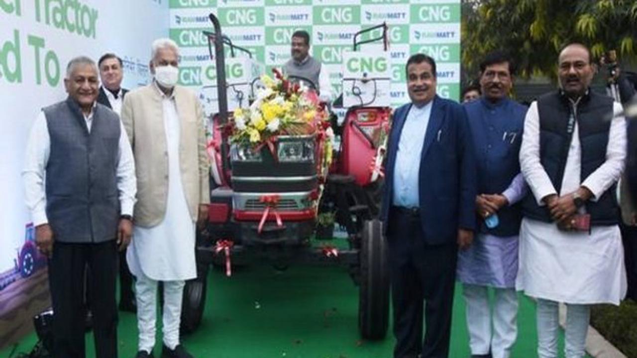 CNG tractor