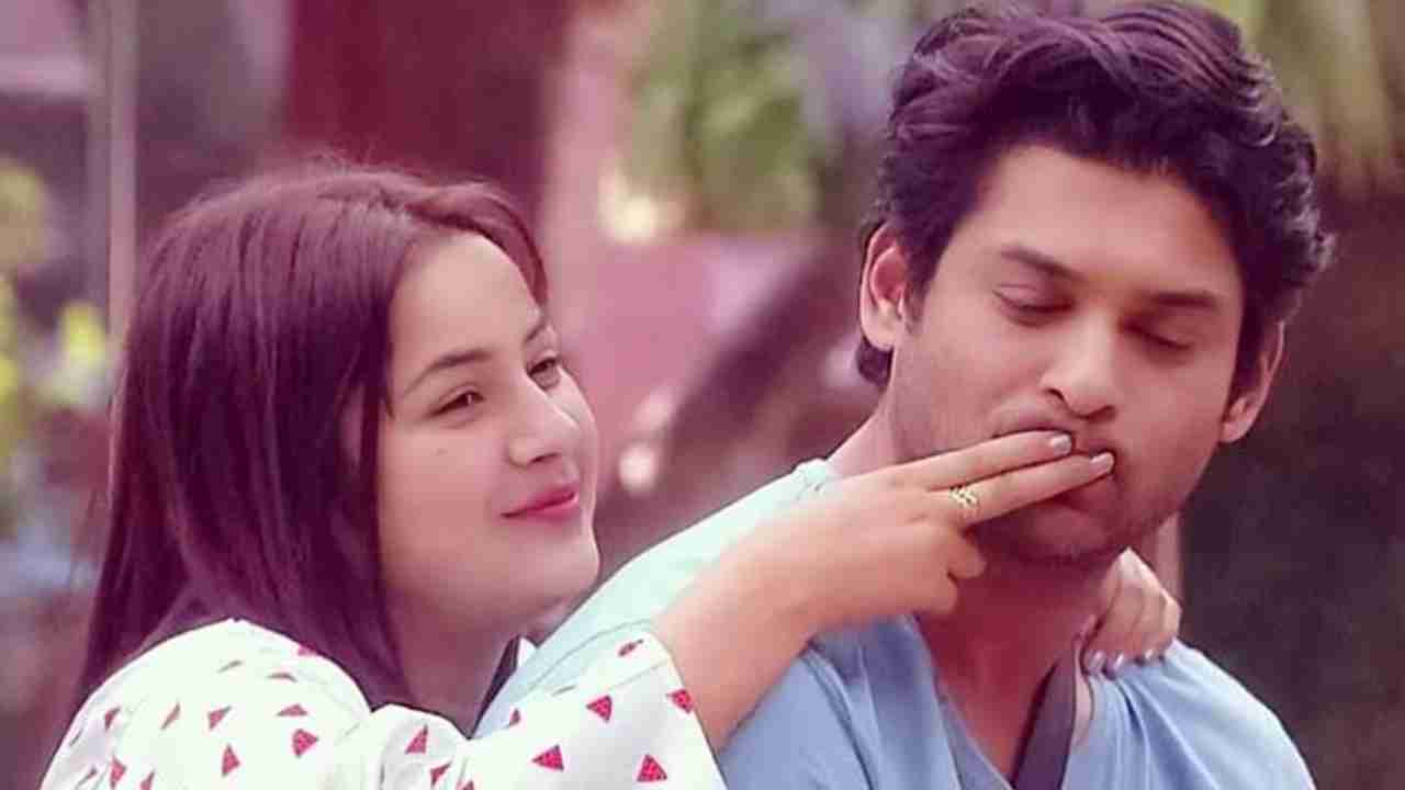 Sidharth Shukla and Shehnaaz Gill are the most popular couple in the Bigg Boss history. The Jodi has made us fall in love with them with their intense chemistry in the Bigg Boss 14 house.