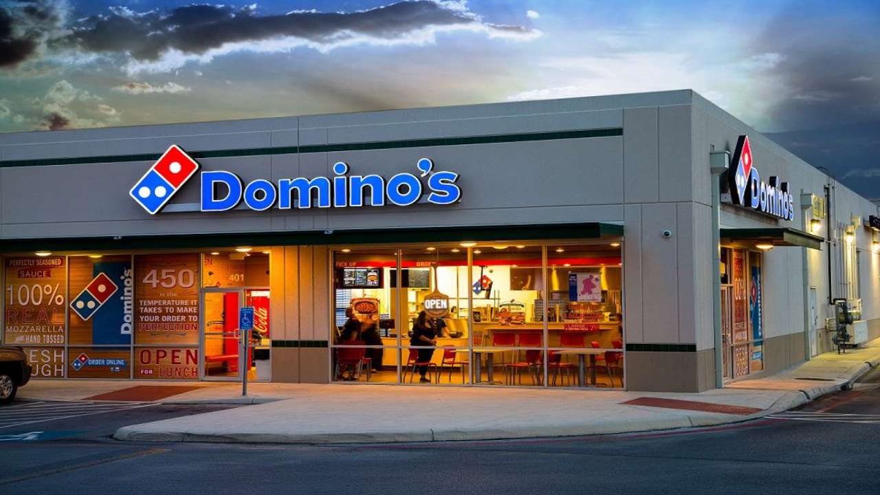 Dominos Patrick Doyle Pizza sucks