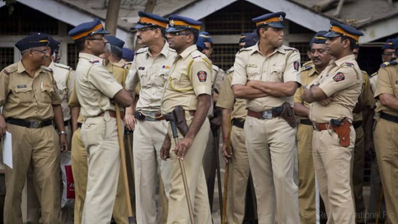 Maharashtra police fined Woman