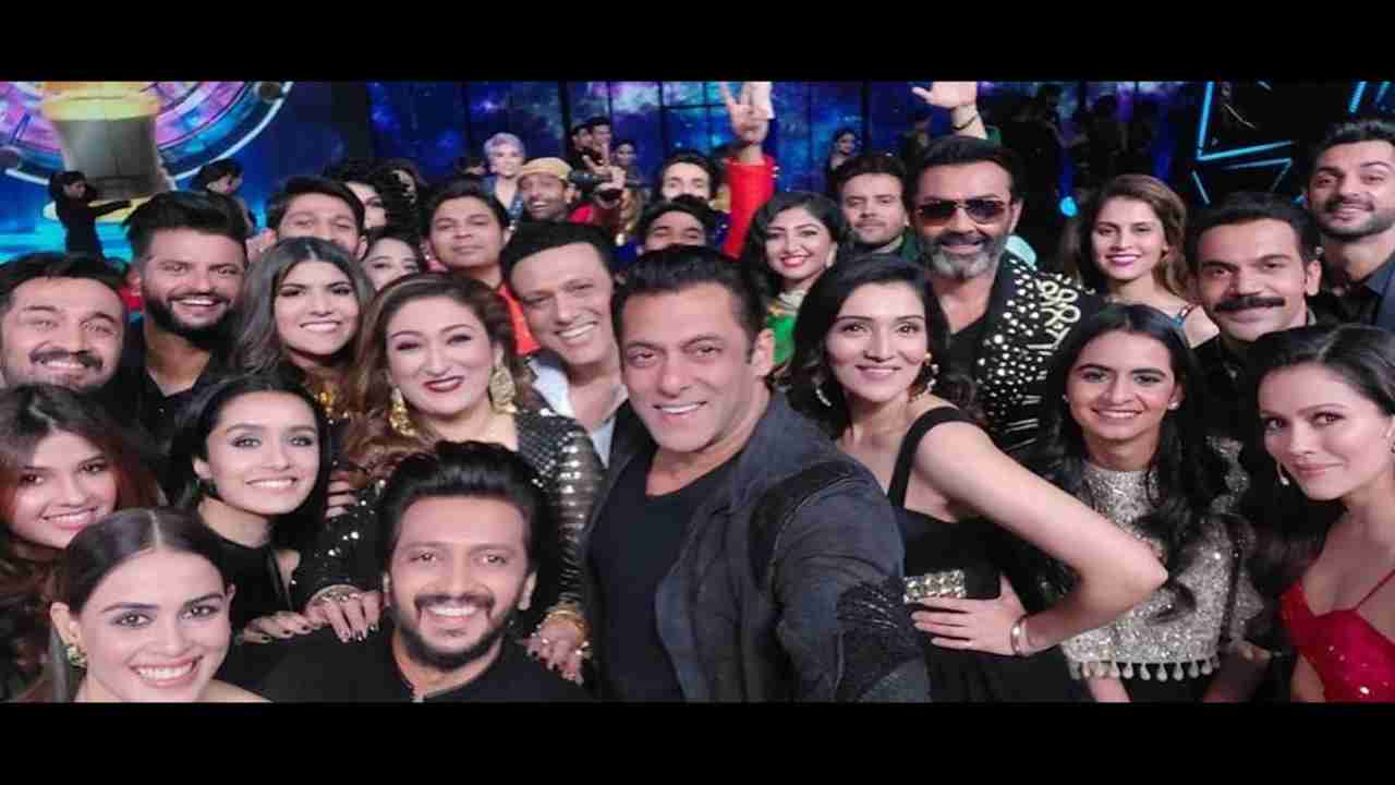 Indian Pro Music League Grand Opening: Salman Khan 'mega selfie' on world's biggest music league is viral