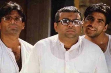 21 years of Hera Pheri: Desi Twitter reminisces rib-tickling characters played by Akshay Kumar, Suniel Shetty and Paresh Rawal